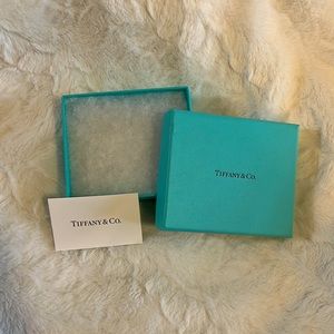 Tiffany & Co. Gift Box <<Box only>>